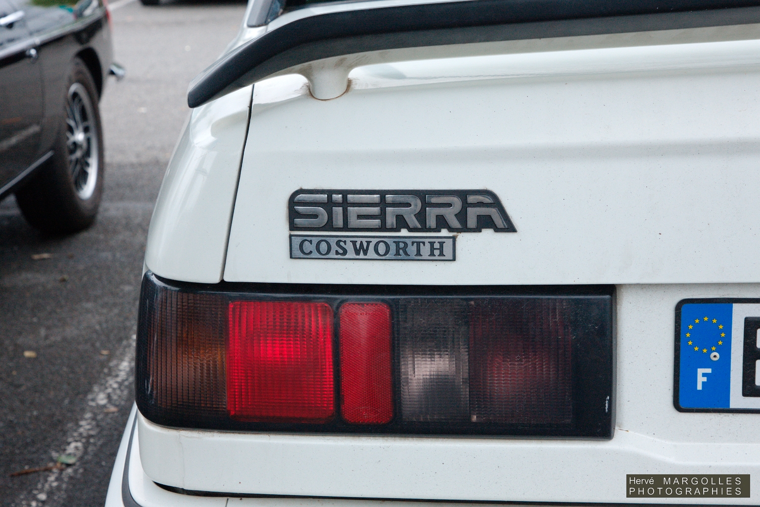 Ford Sierra Cosworth-02.jpg
